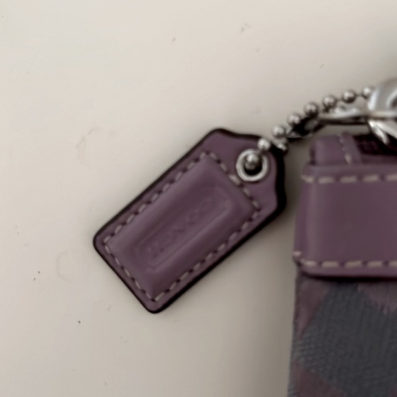 **3 for $30** Coach Signature Wristlet Monogram Pouch in Lilac - Picture 5 of 6